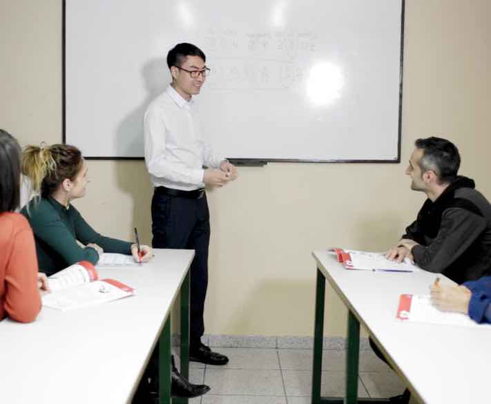 aprende chino con nuestras clases de idiomas para adultos